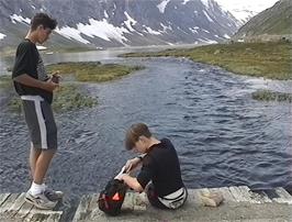 Lunch at the beautiful Langvatnet, 34 miles from Skjåk and 929m above sea level